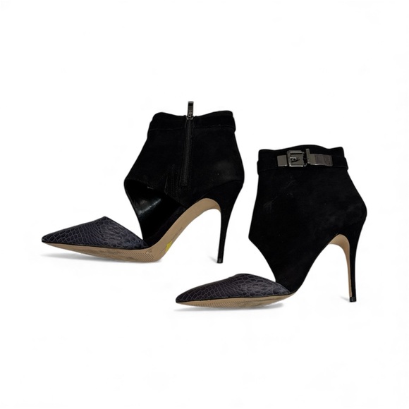 BCBGeneration Black and Blue Heeled Boots - Picture 3 of 8